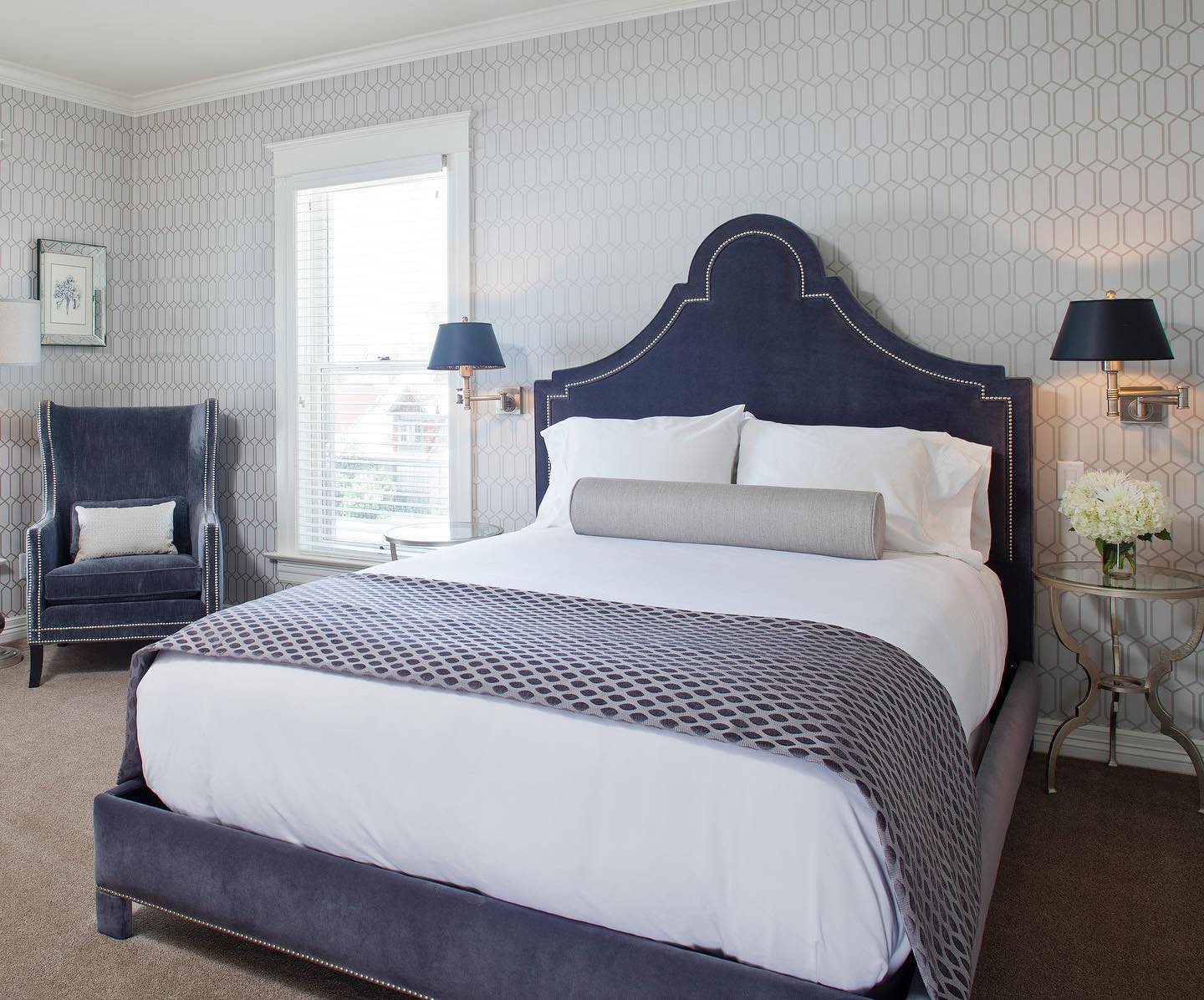 image of room at edwards house inn