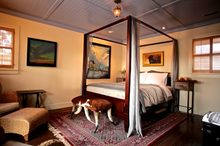 image of room at whiskey belle ranch