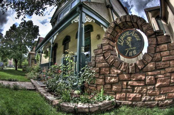 image of queen anne bed and breakfast