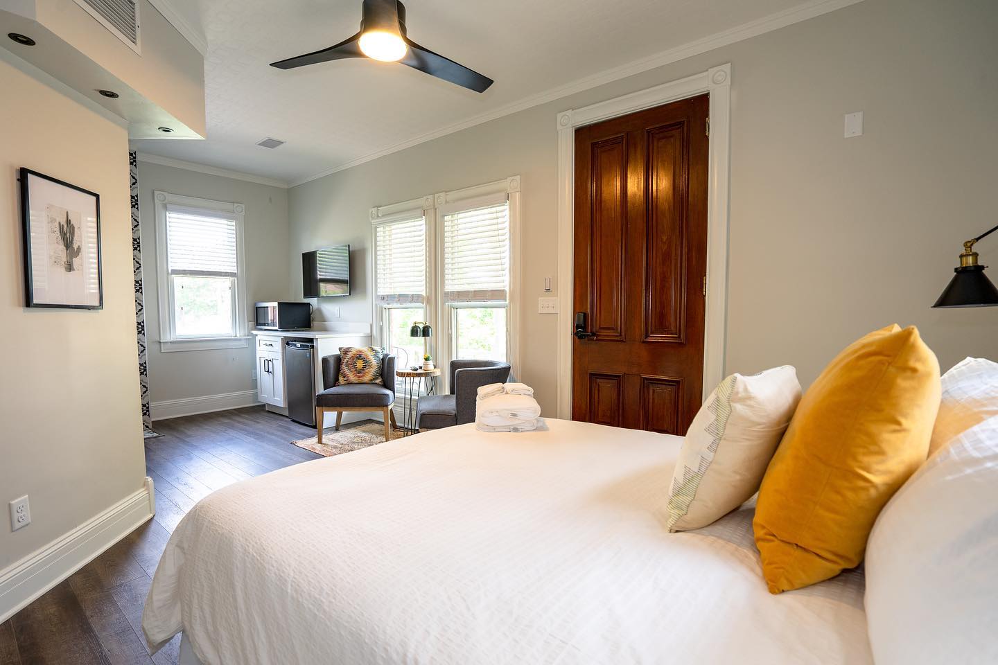 image of room curtis park club denver