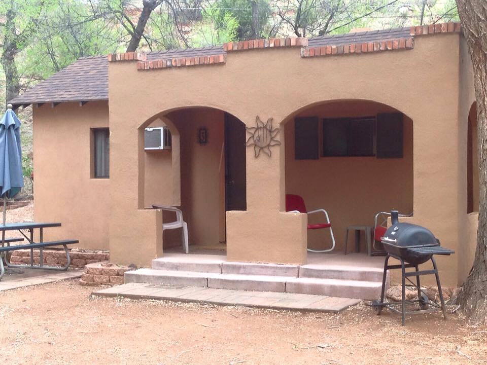 image of town n country cottages