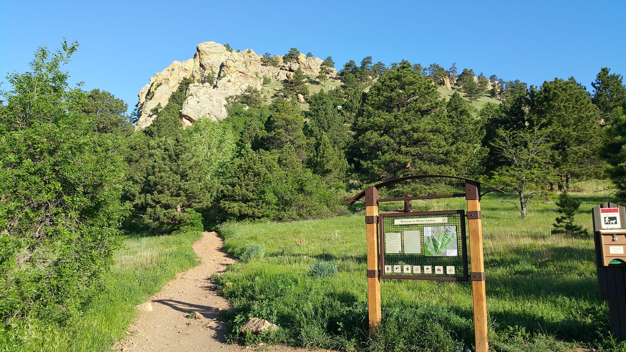 image of mount sanitas trailhead
