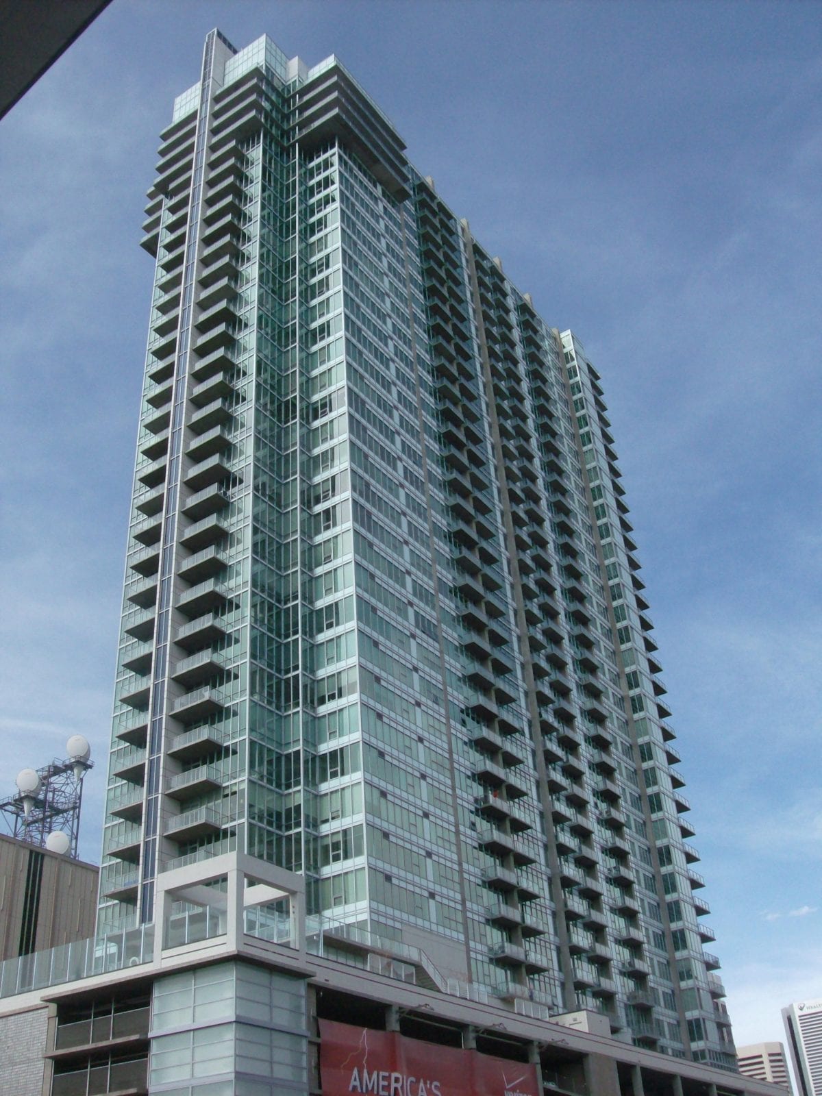 Gambar gedung Spire di Denver, Colorado