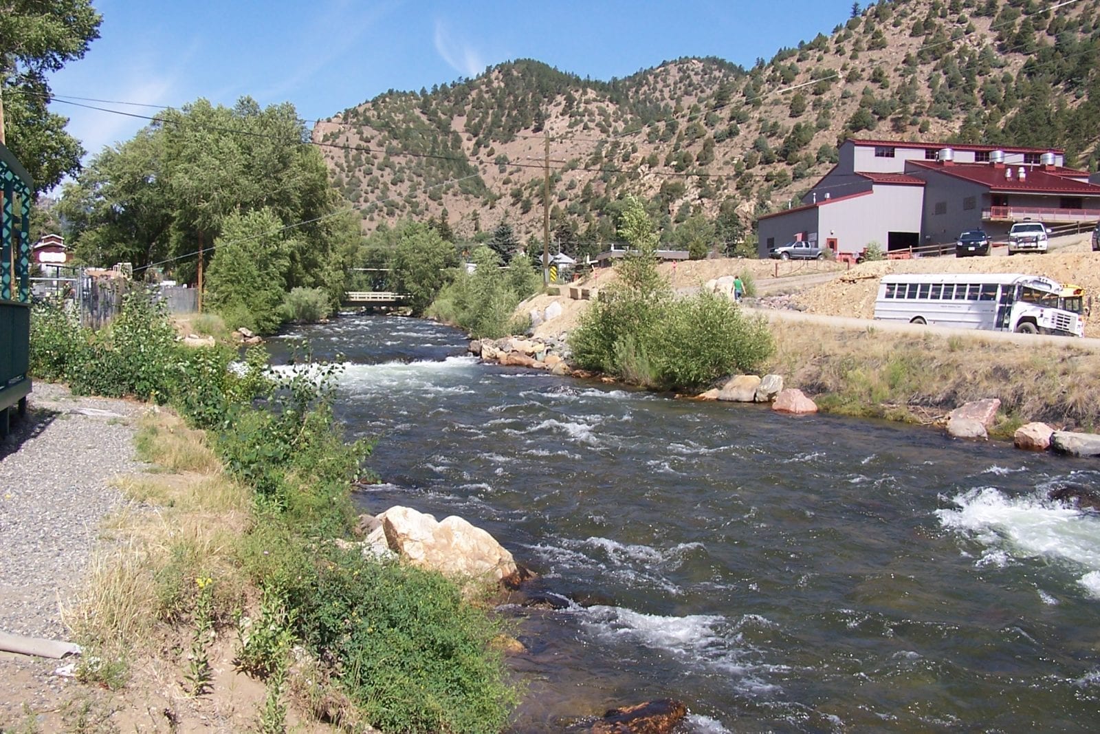 Image of the Arkansas River flowing through mountains