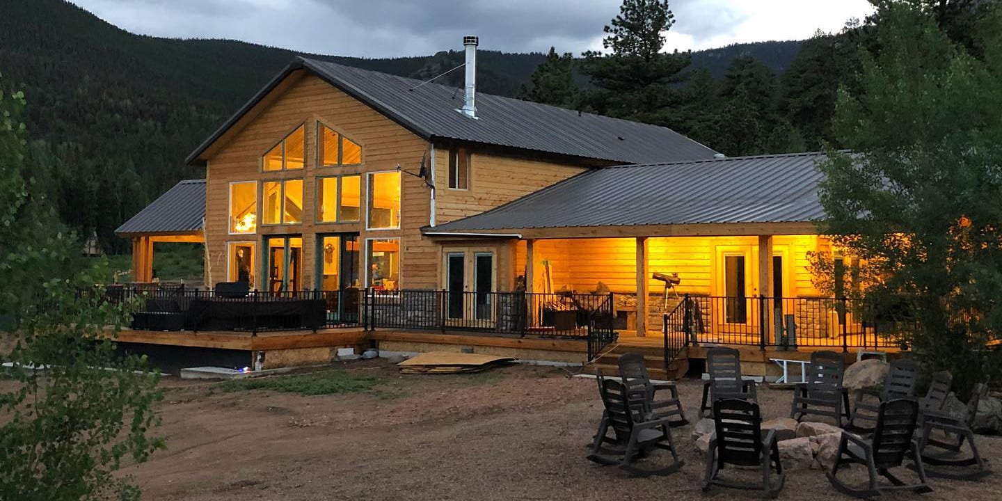 Image of the lodge at Bison Peak Lodge at Puma Hills in Colorado