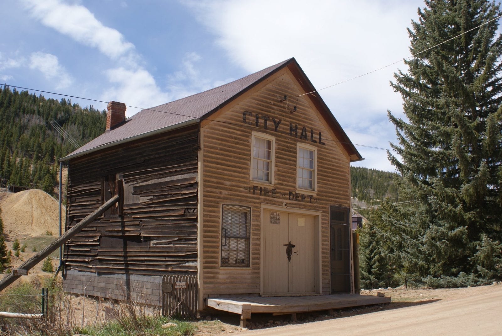 Image of the city fall and firehouse int he abandoned town of Nevadaville