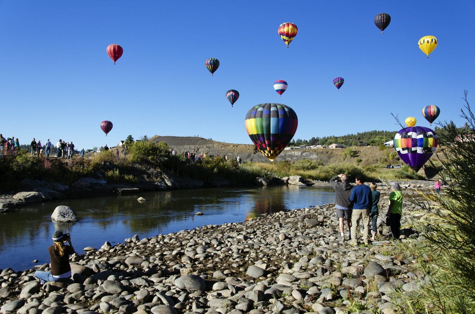 Image of a hot balloon festival at the San Juan River