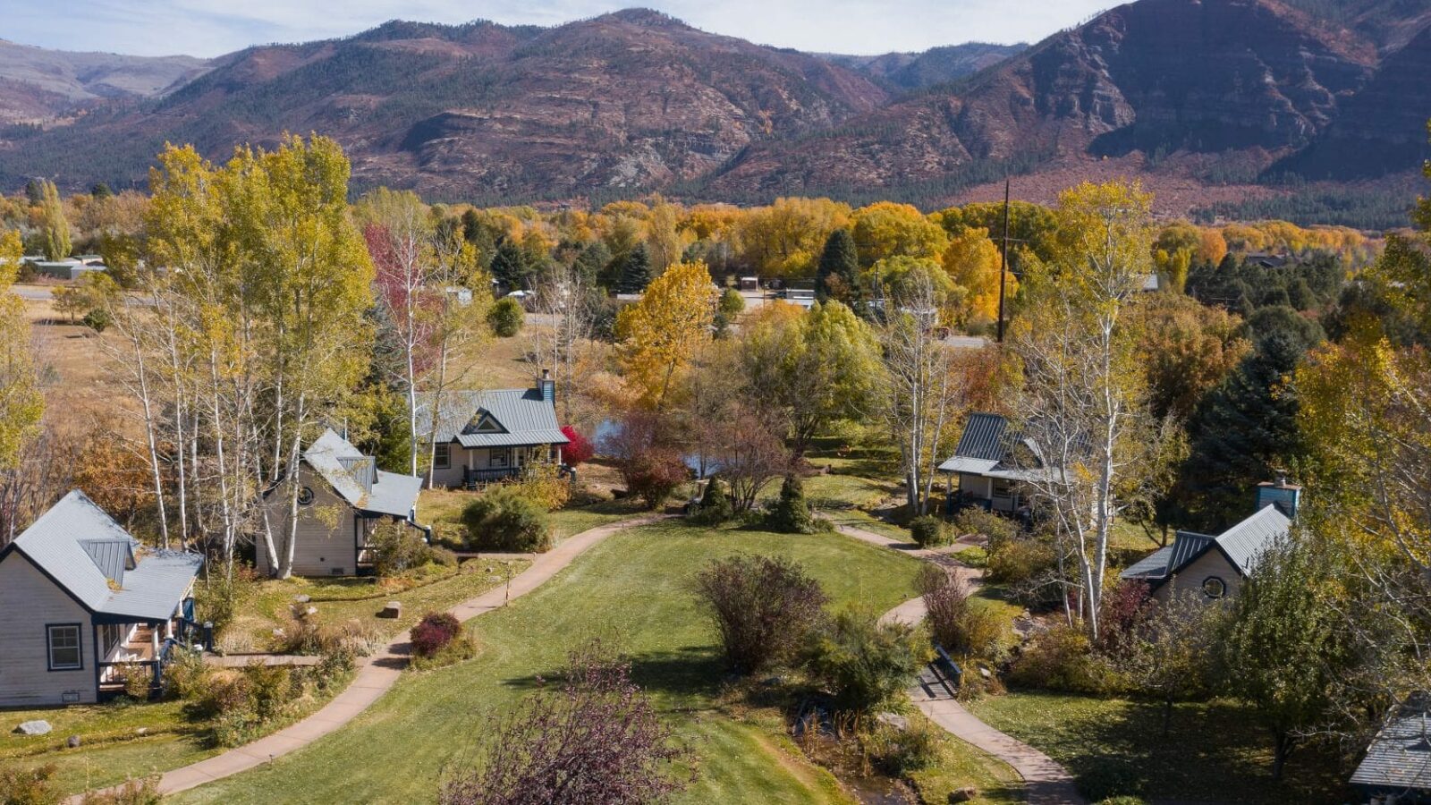 image of apple orchard inn