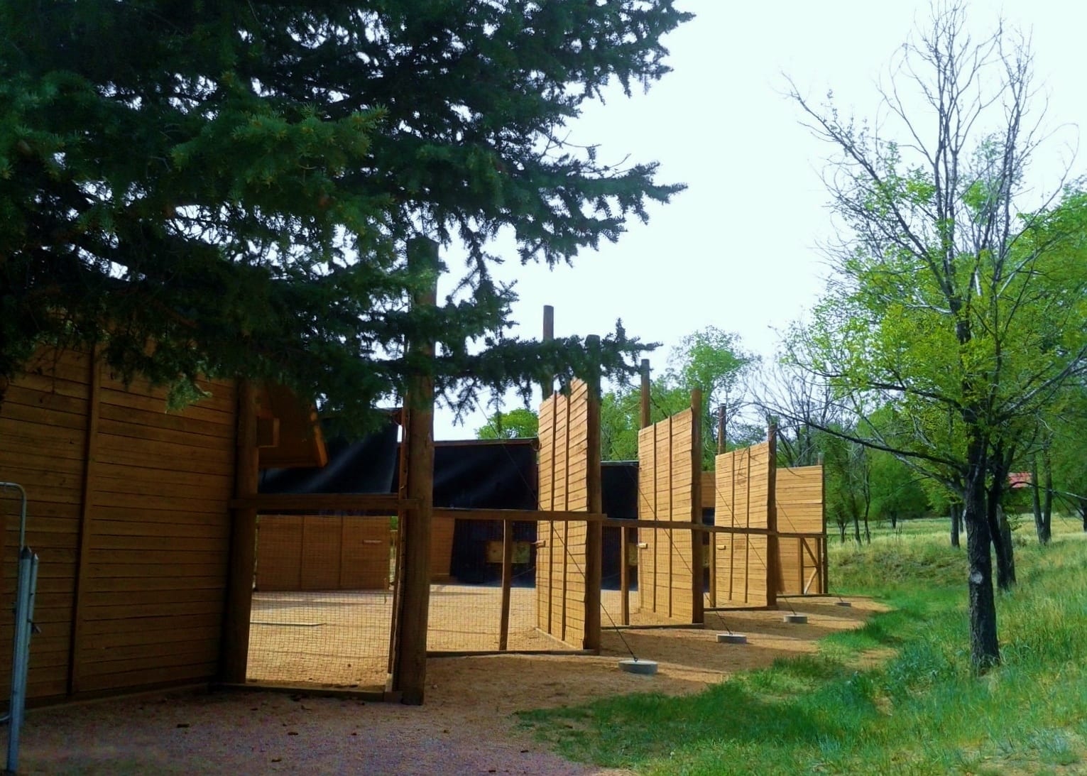 Image of the archery range at the Bear Creek Regional Park archery range