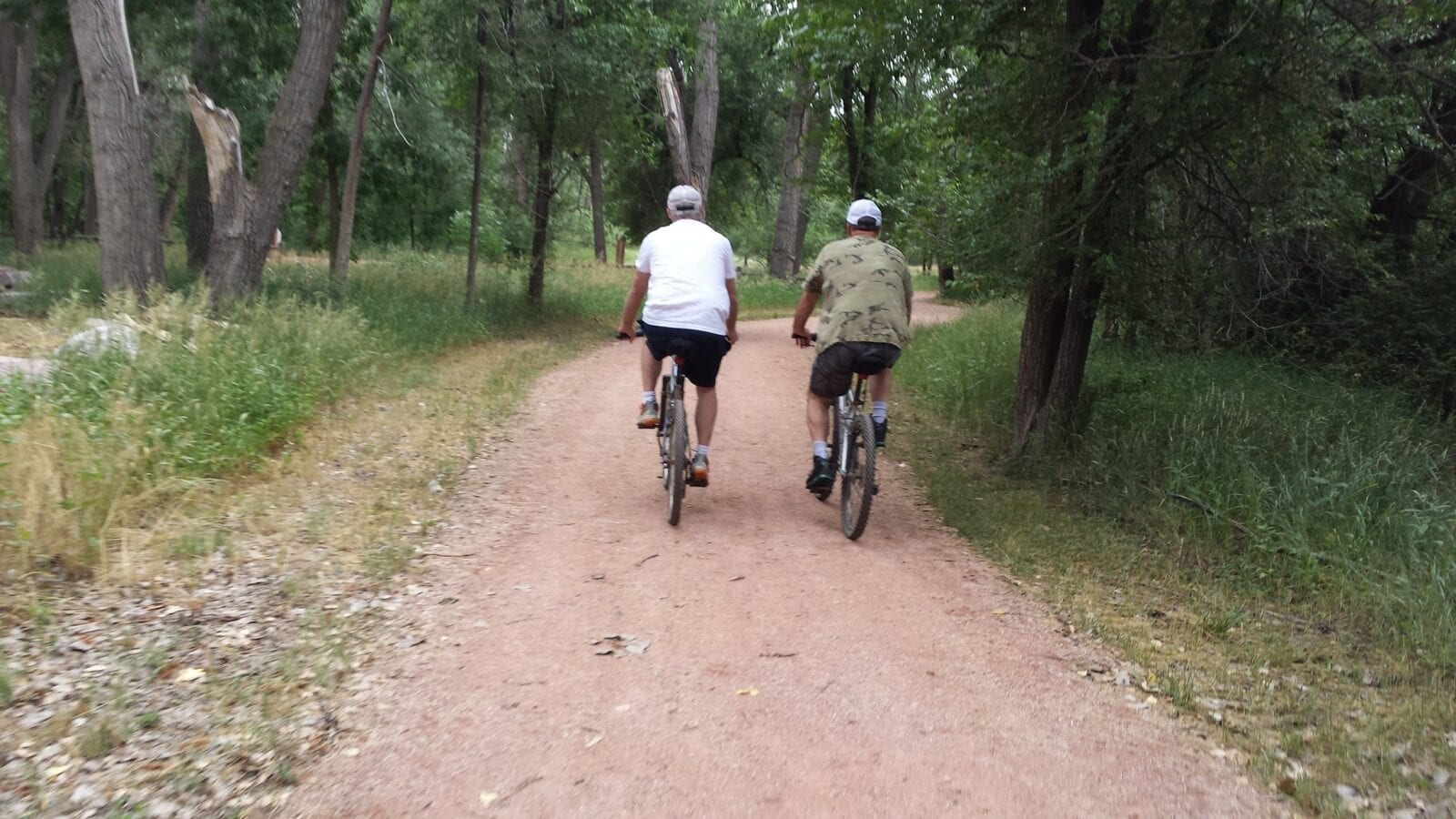 Image of two bikers at the Fountain Creek Regional Park Trail in Fountain, Colorado