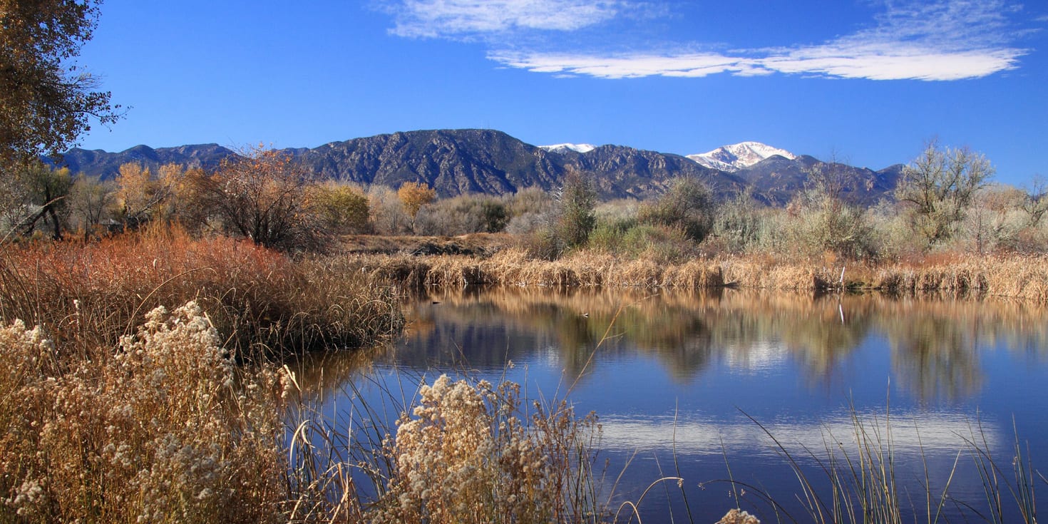 Image of the Fountain Creek Regional Park in Colorado looking out at Pikes Peak