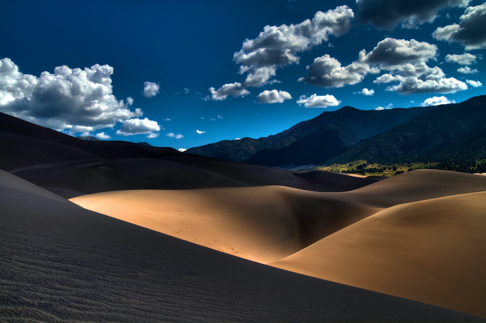 Great Sand Dunes Hiking near Alamosa CO