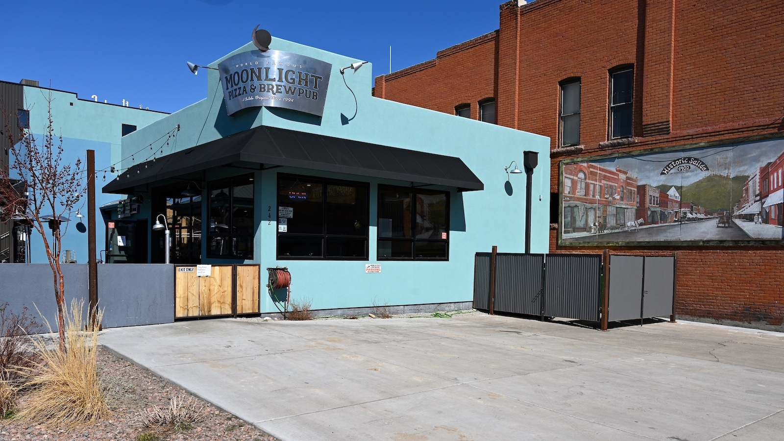 Moonlight Pizza & Brewpub, CO
