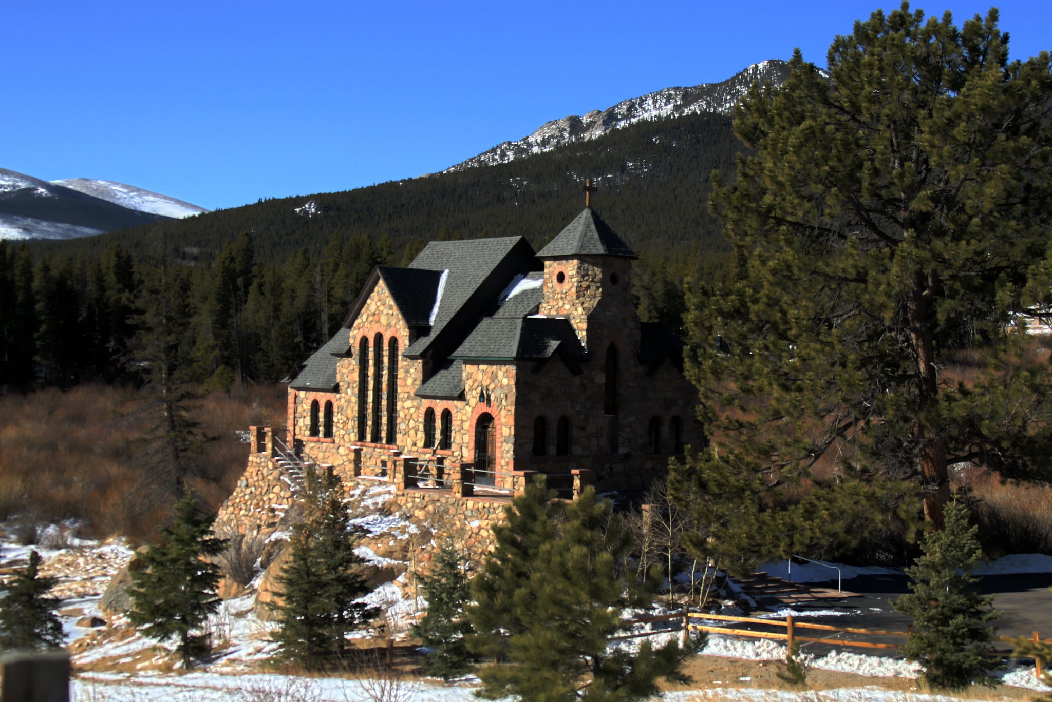 image of the chapel on the rock