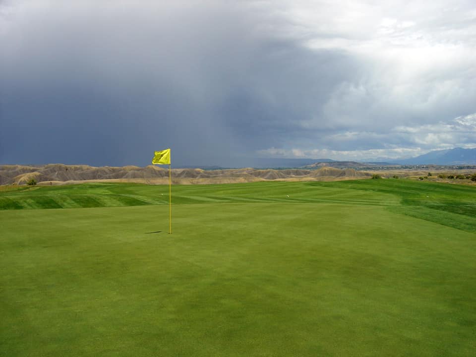 image of devil's thumb golf course