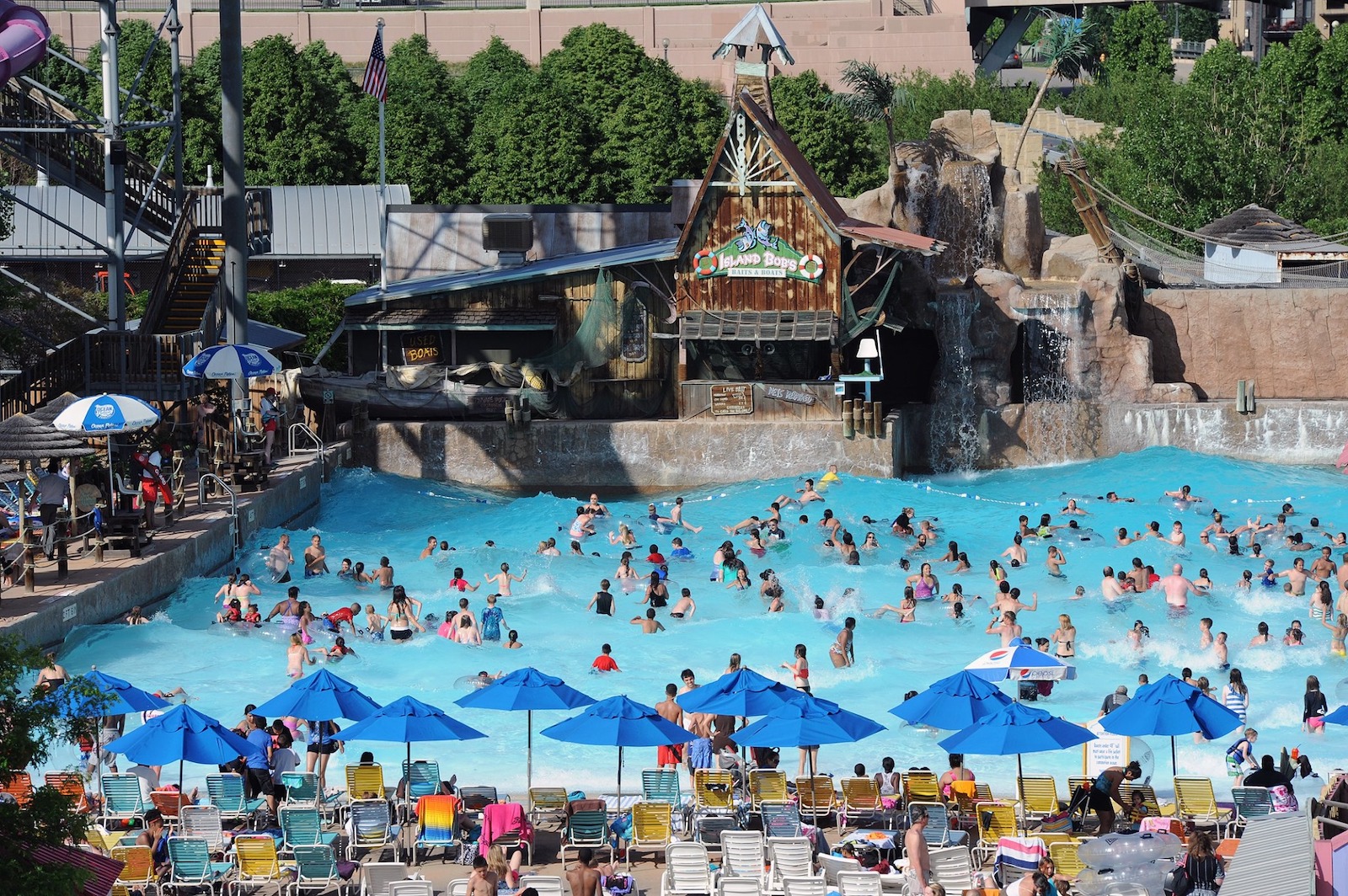 Image of the wave pool at the water park in Elitch Gardens in Denver, Colorado