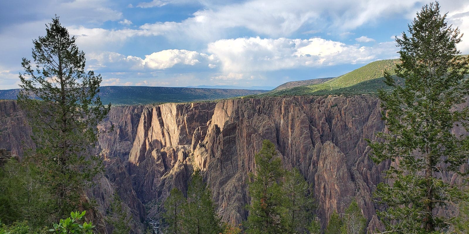 Hiking Oak Flat Loop Trail Black Canyon of the Gunnison Colorado