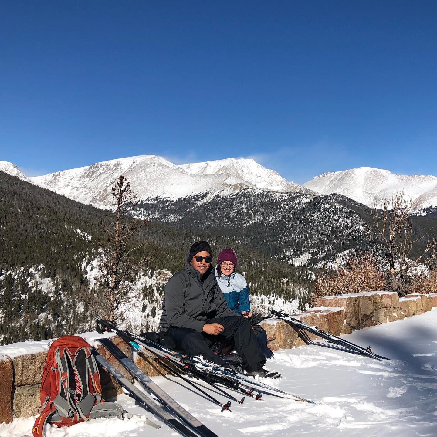 Image of two cross country skiers at Kent Mountain Adventure Center in Estes Park, Colorado