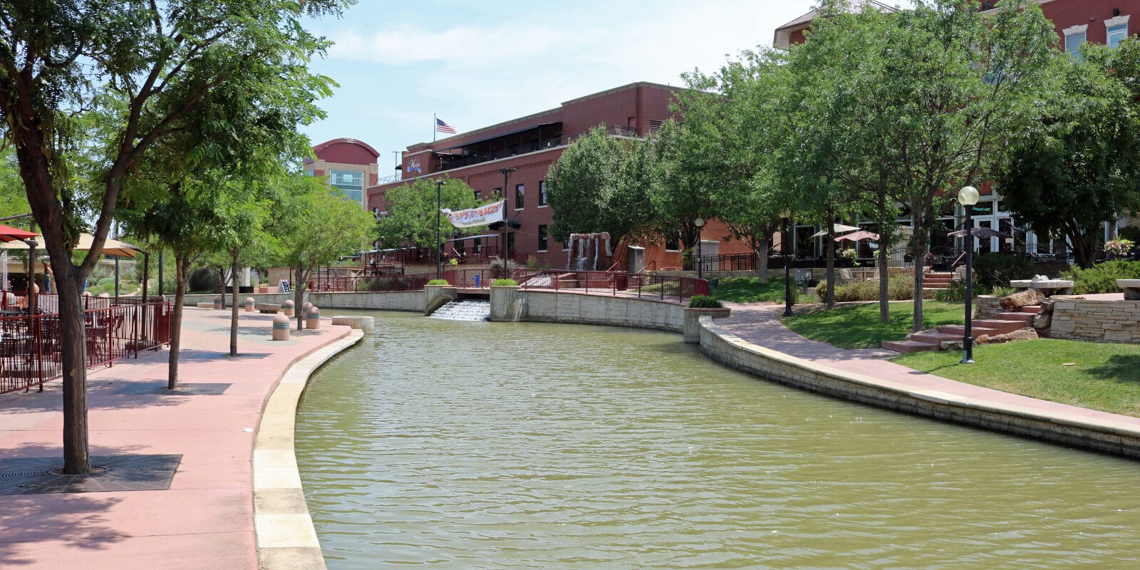 Pueblo River Walk, CO