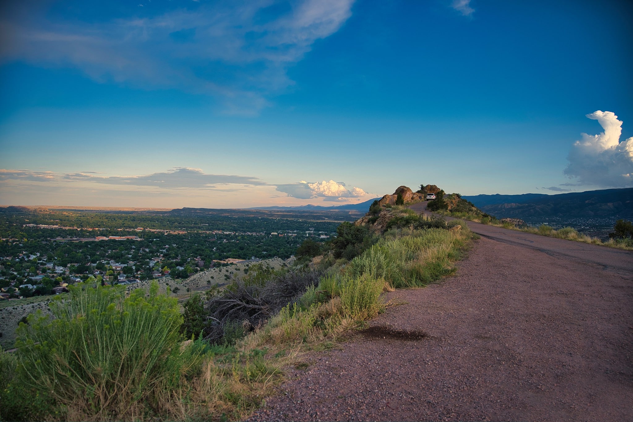 image of skyline drive in canon city