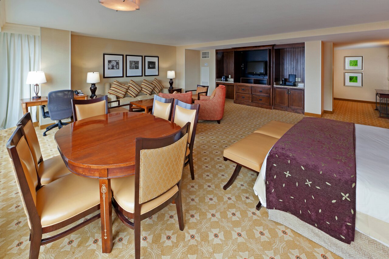 image of king suite at denver marriott south lone tree