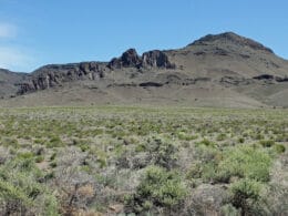 Image of the Manassa Dike in Colorado