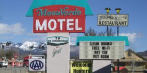 image of mesa verde motel