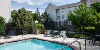 image of pool at residence inn highlands ranch