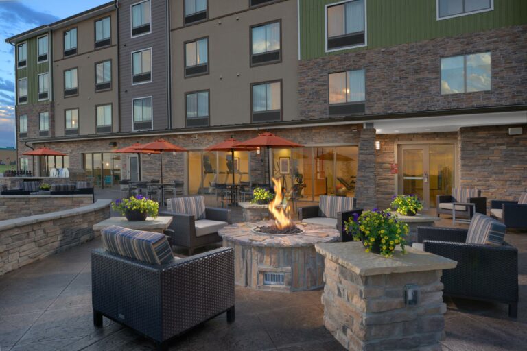 7 Best Hotels in Lone Tree, Colorado