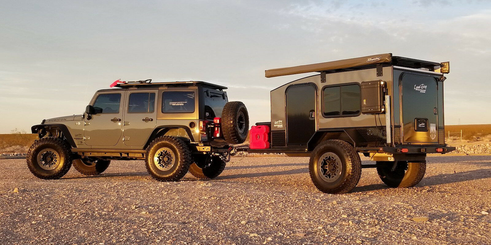 Image of a Rubicon towing a Hiker Trailer