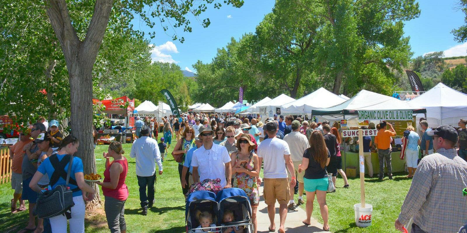 Image of the crowds at the Palisade Peach Festival in Colorado