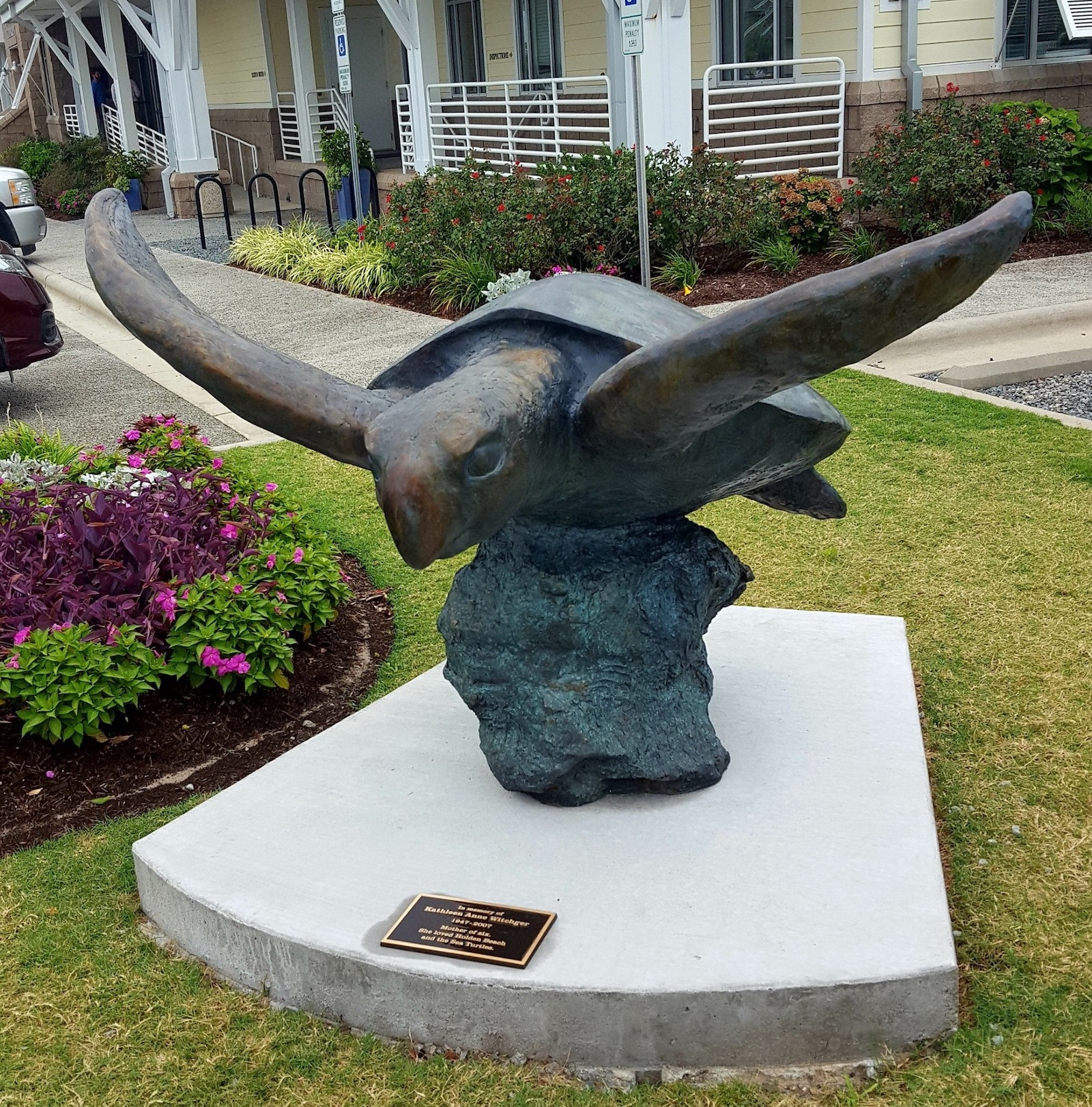 Image of a turtle in the Sculpture in the Park in Colorado