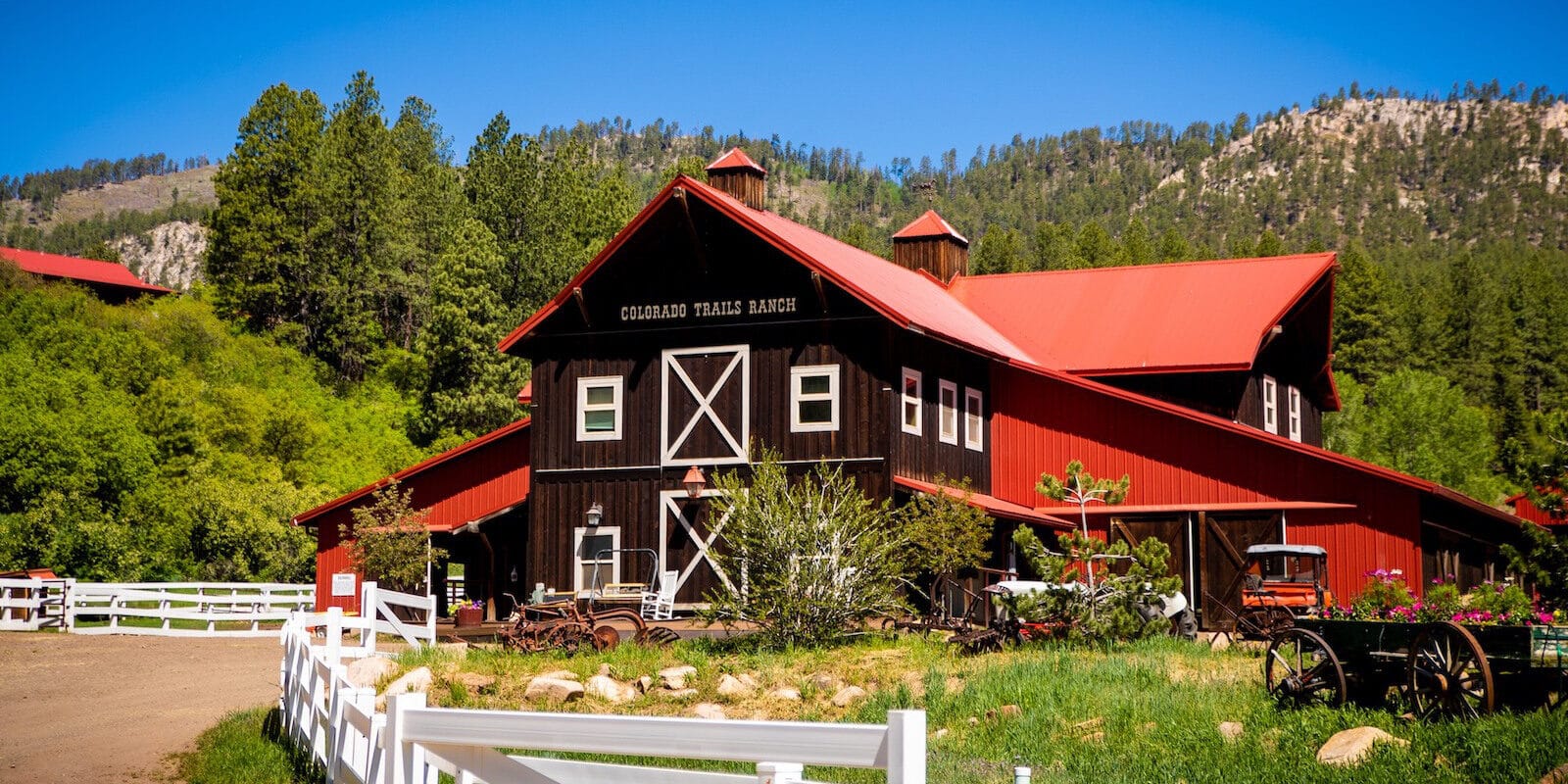 Image of the Colorado Trails Ranch barn in Durango