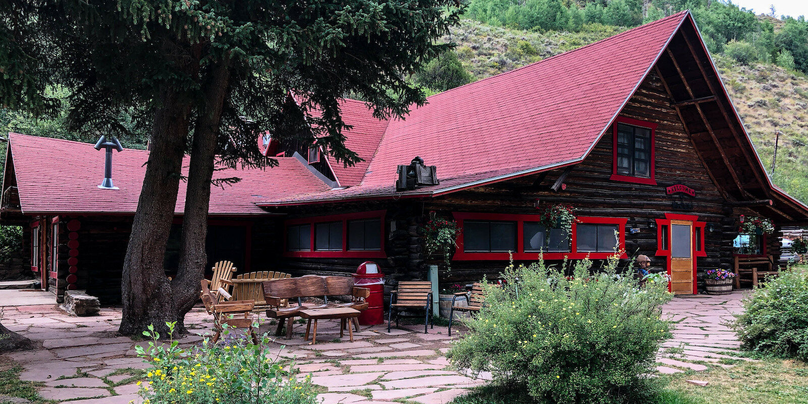 Image of a lodging at the Drowsy Water Dude Ranch in Granby, Colorado