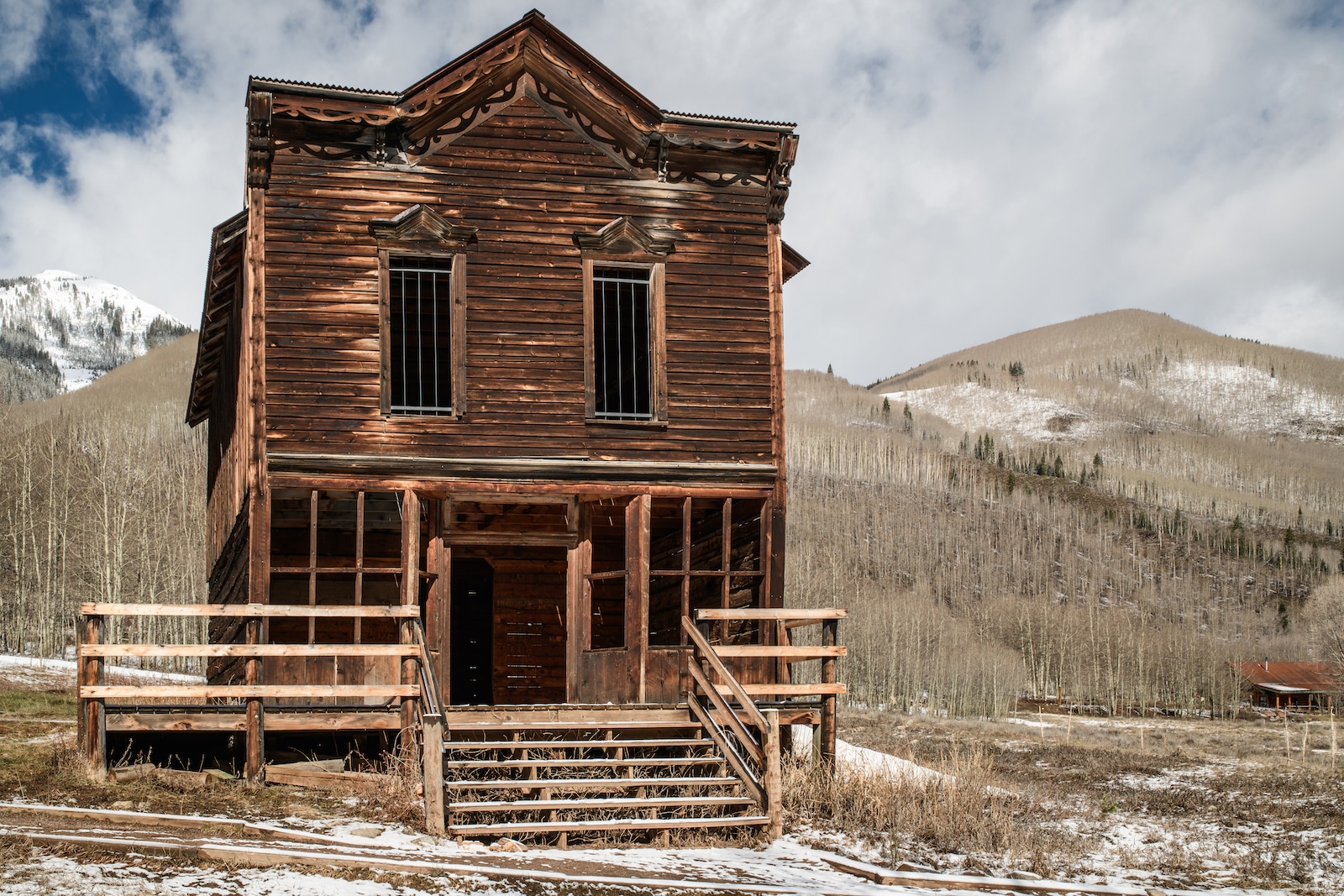 Which Ghost Towns Are Near What Colorado Towns 
