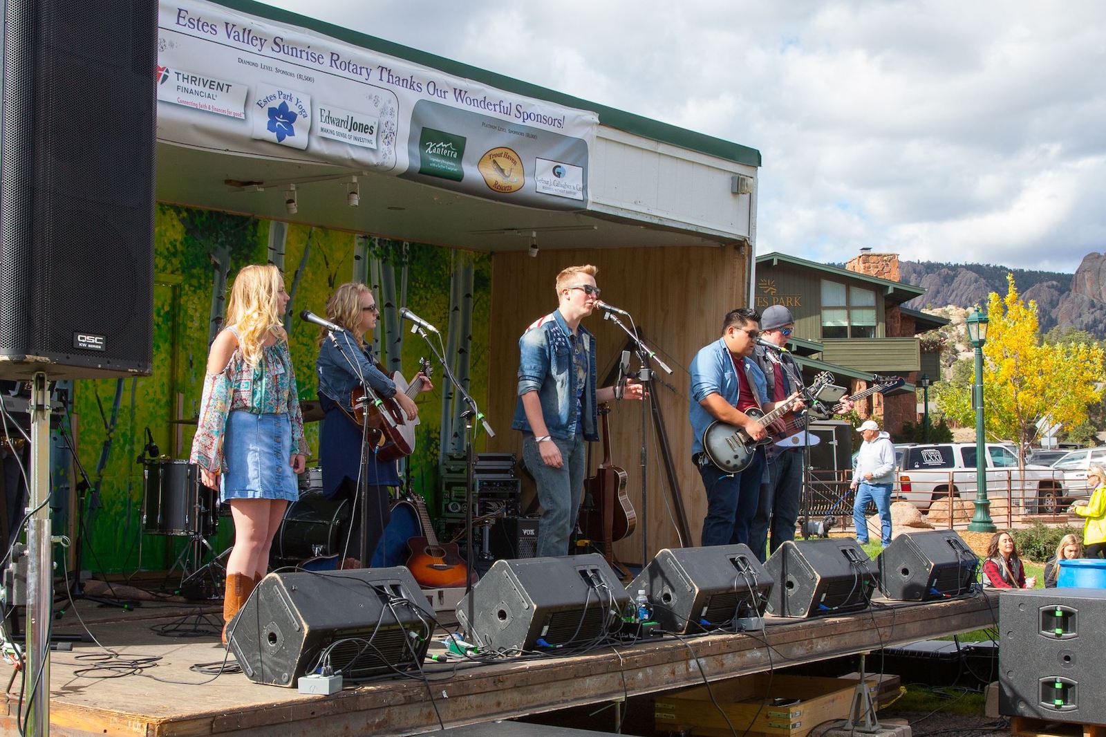 Image of a band performing at Autumn Gold in Estes Park, Colorado