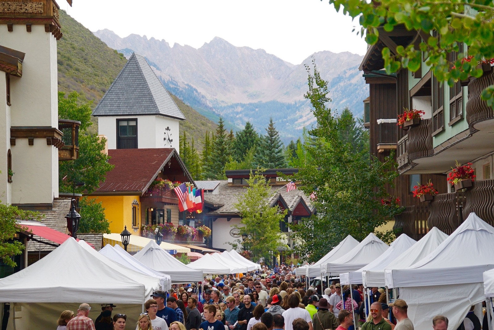 Image of the crowds at Gourmet on Gore in Vail, Colorado