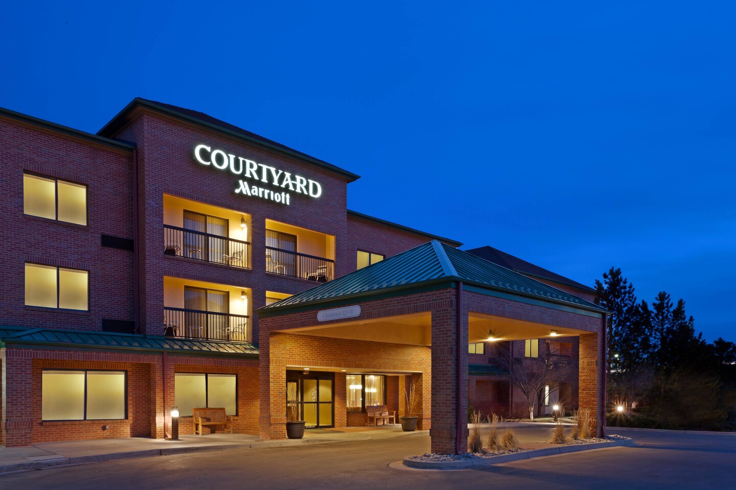 courtyard marriott louisville