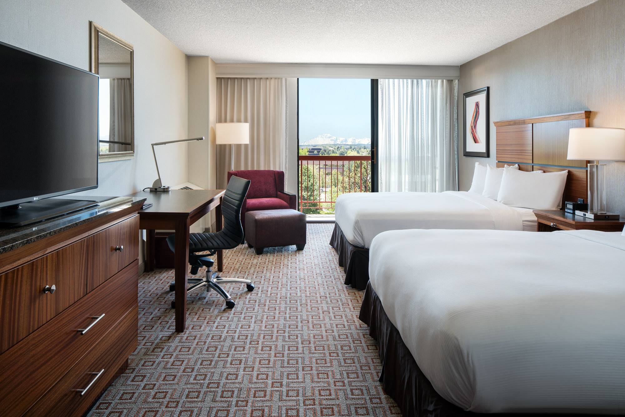 guest room at doubletree hotel in greenwood village