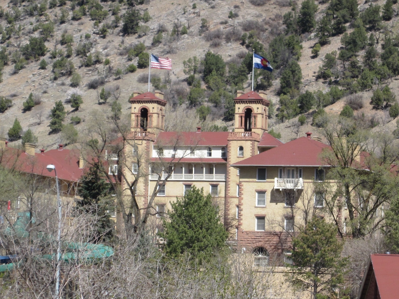 Image of the Hotel Colorado