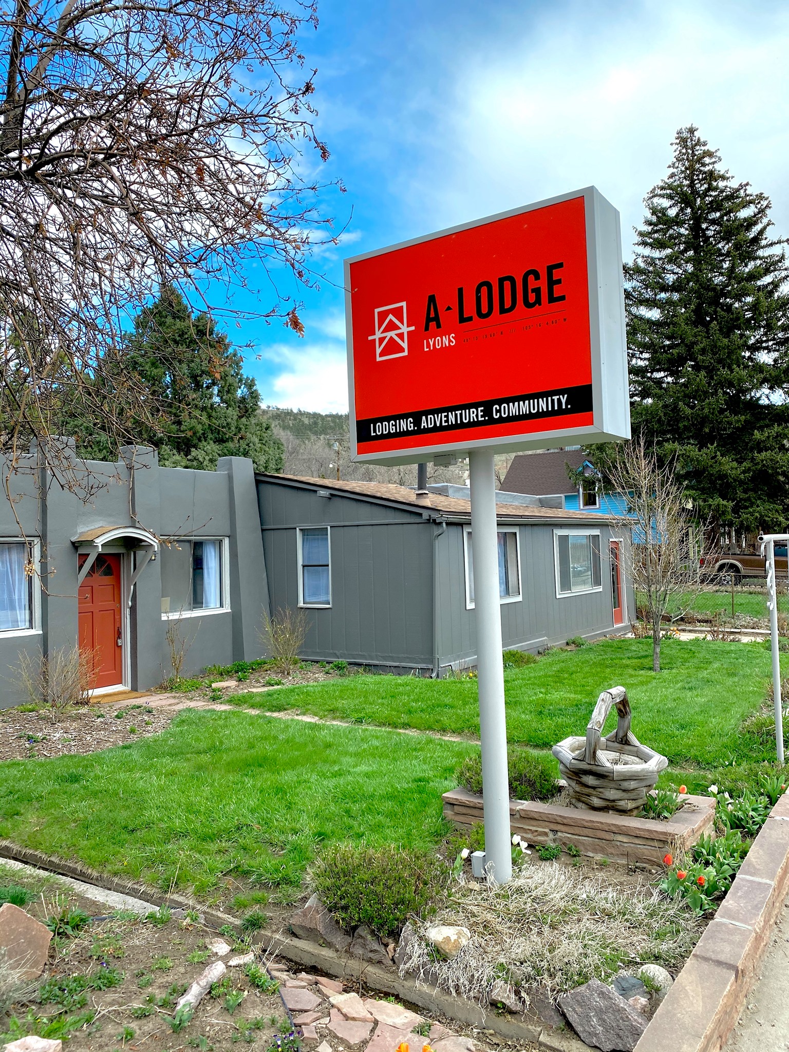 lyons a-lodge