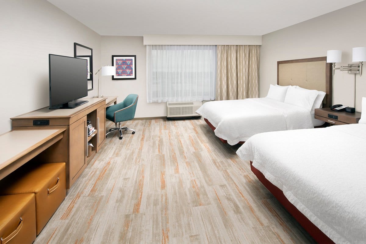 a room at the hampton inn in centennial