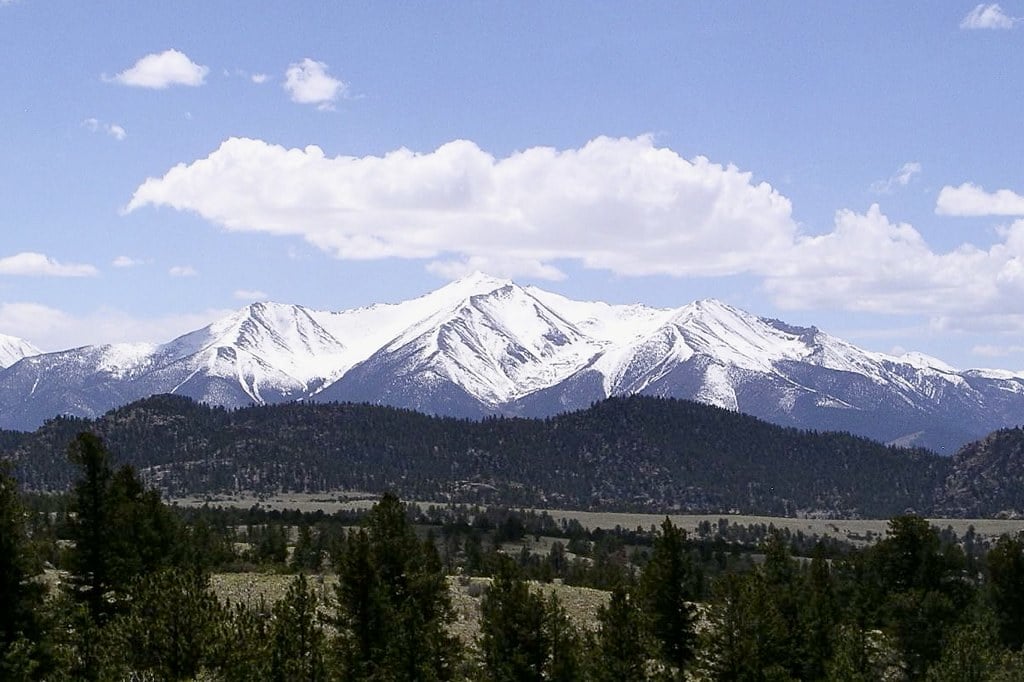 views of the collegiate peaks