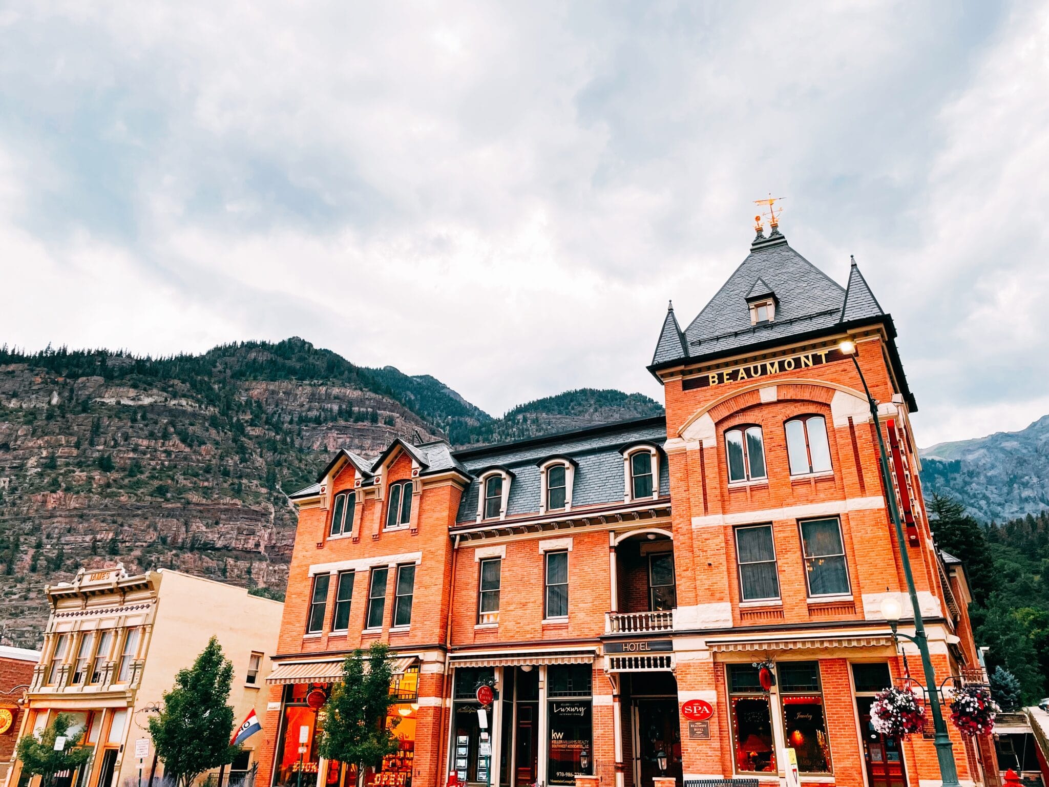 historic beaumont hotel in Ouray