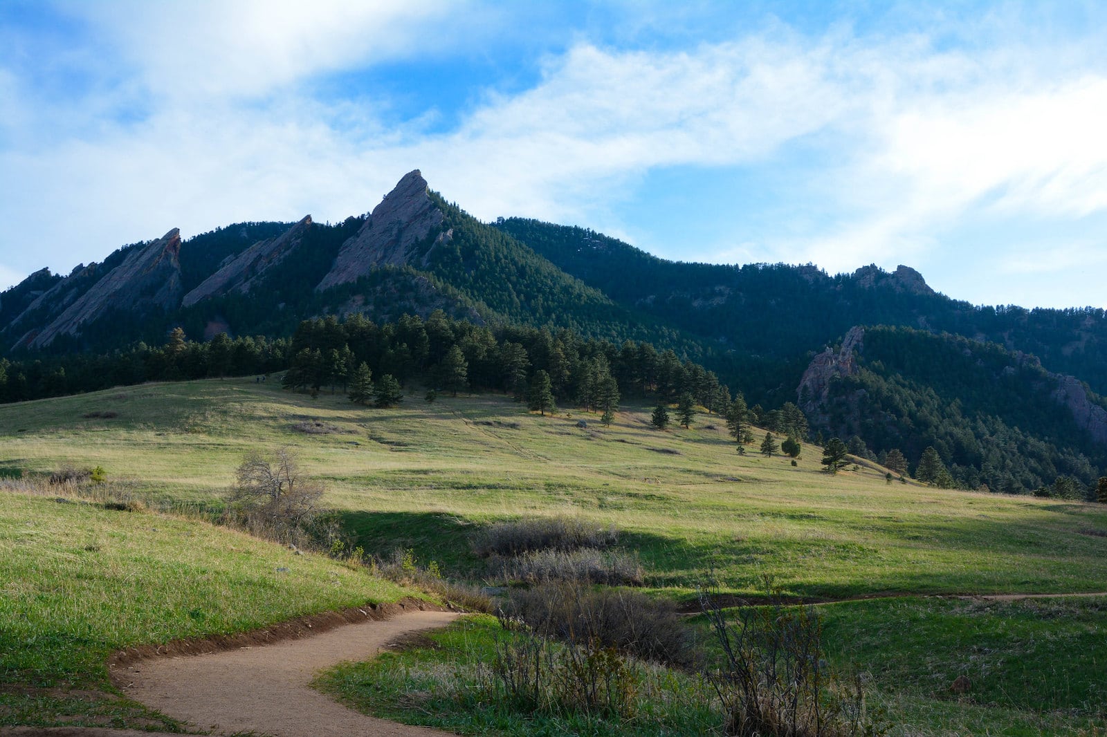 Image of Colorado's Flatirons in Boulder, Colorado's Chautauqua Park