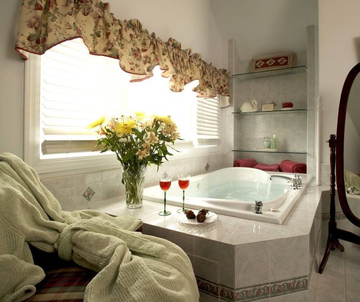 luxurious bathrooms at arrowhead bed and breakfast