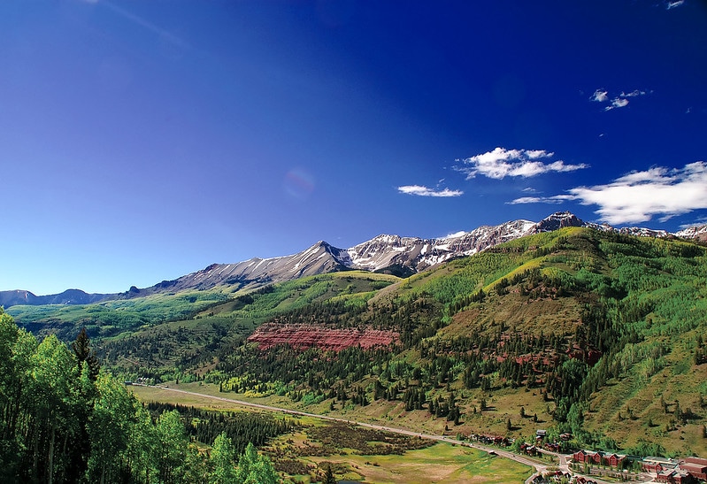 san juan mountains surround telluride