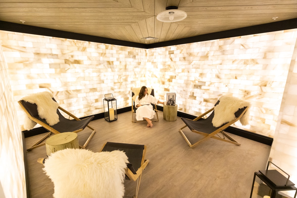 salt therapy lounge at the hythe vail