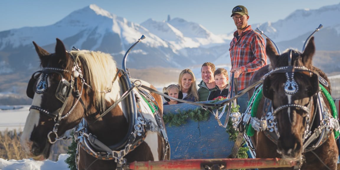 Image of people enjoying a tour with Telluride Sleighs and Wagons in Colorado