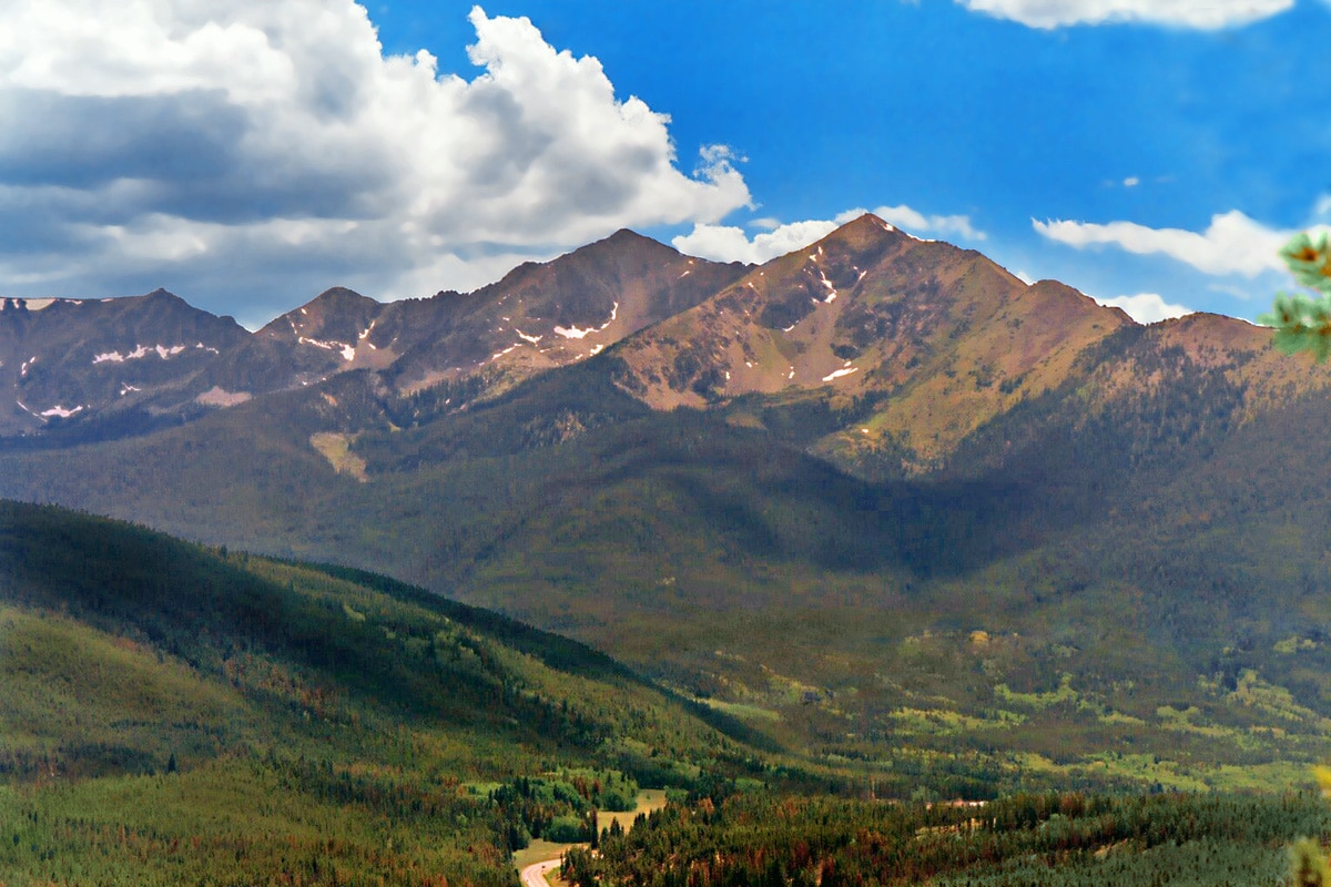 views of the tenmile mountain range in breckenridge